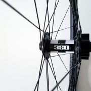 carbon MTB wielen met DT Swiss 350 Boost Spec voornaaf