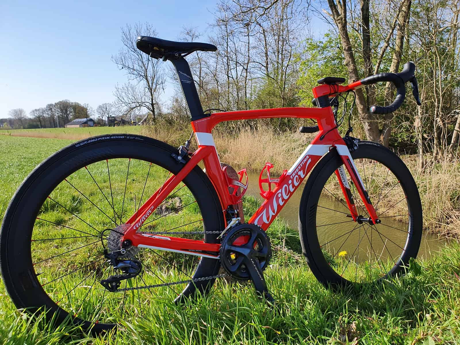 kat venster een kopje Custom configurator racefietswielen (velgrem) - Carbon Racing Cycle Sports  | Racefietswielen