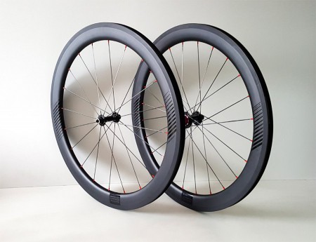 CR2-55 carbon wielen