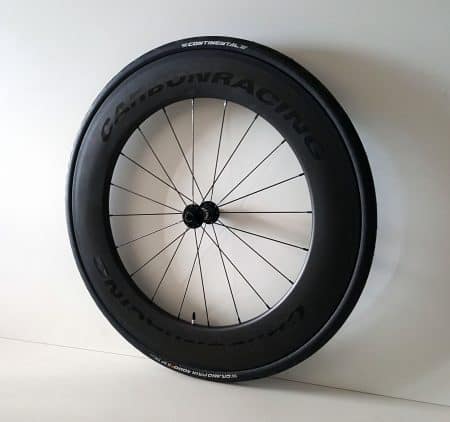 CR1-88 voorwiel met continental banden