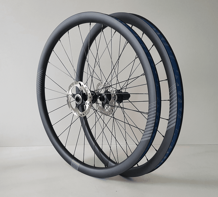 trui ambitie Pech GX5-35 gravel wielen DT Swiss 350 naven - Carbon Racing Cycle Sports |  Racefietswielen